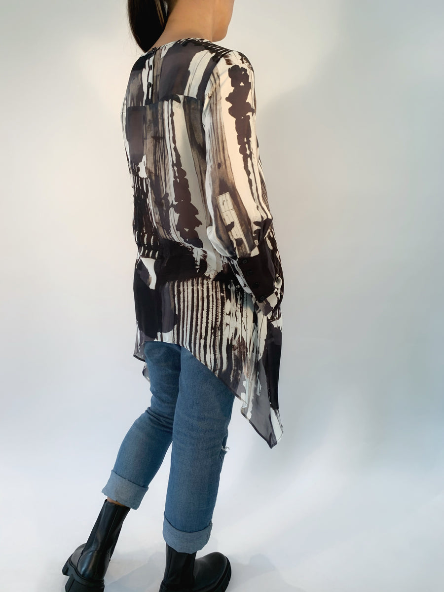 Big Cuff Tunic in Photo Mix - PERIPHERY