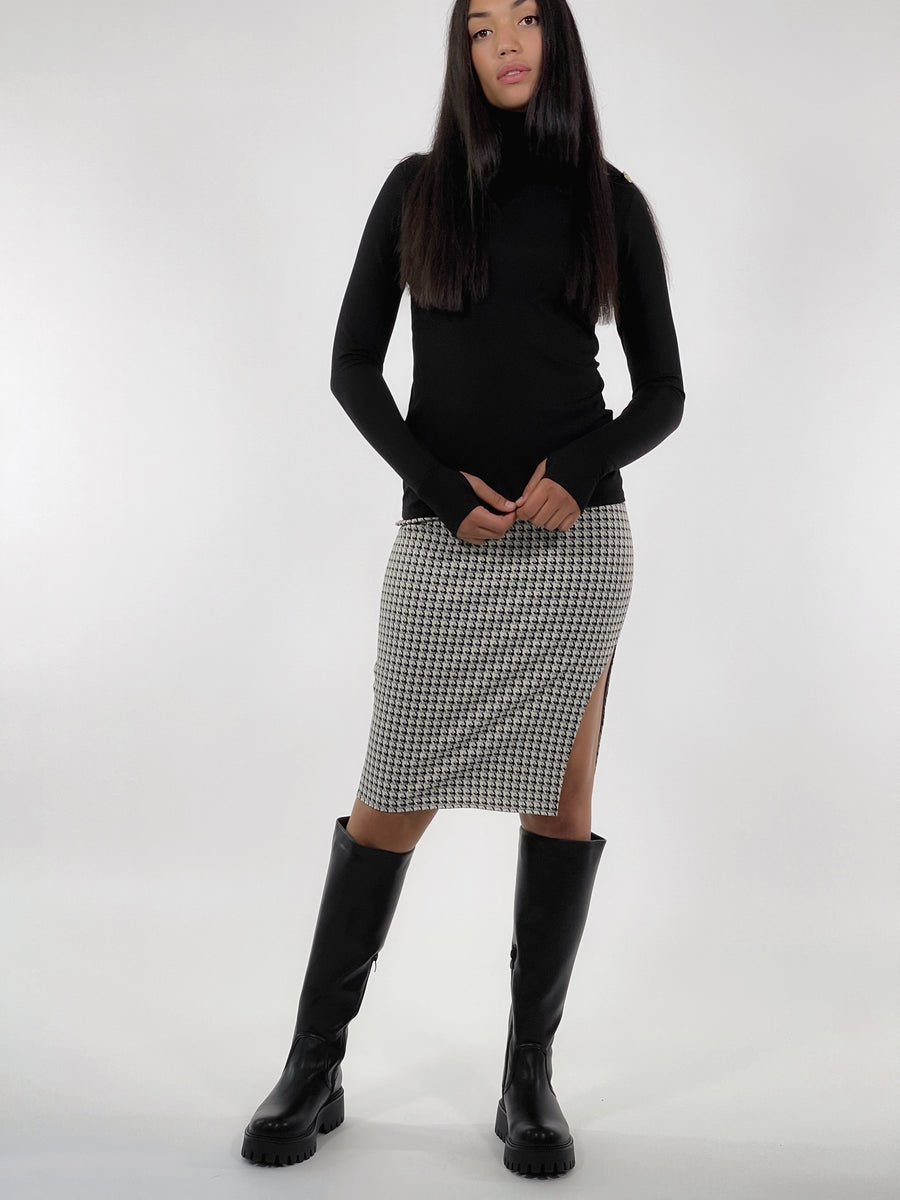 Icebreaker Skirt - PERIPHERY